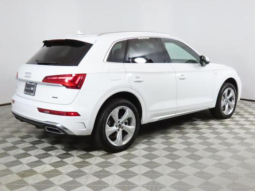 2025 Audi Q5 45 S line Premium Plus