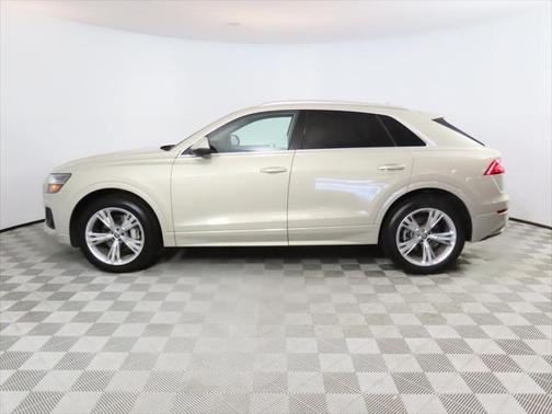 2021 Audi Q8 Premium Plus 55 TFSI quattro Tiptronic