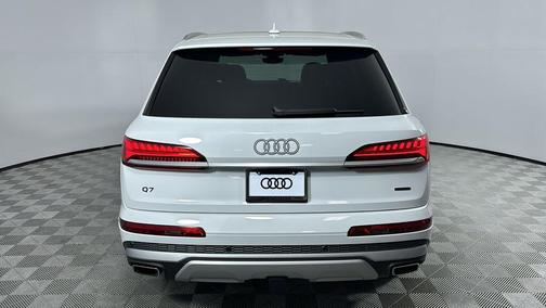 2025 Audi Q7 55 Prestige