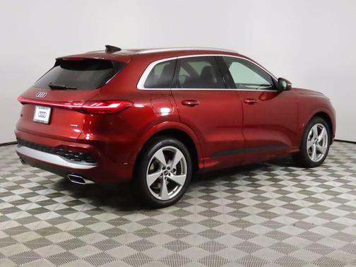 2025 Audi Q5 Prestige TFSI quattro S tronic
