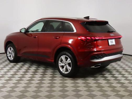 2025 Audi Q5 Premium TFSI quattro S tronic
