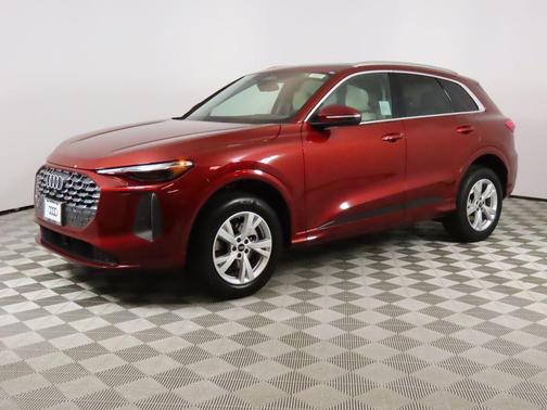 2025 Audi Q5 Premium TFSI quattro S tronic