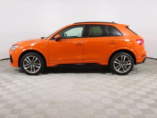 2025 Audi Q3 Premium 45 TFSI S line quattro Tiptronic
