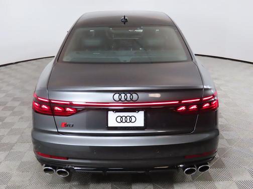 2025 Audi S8 4.0T