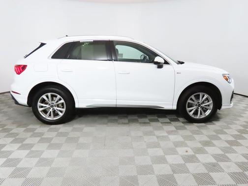 2025 Audi Q3 45 S line Premium Plus
