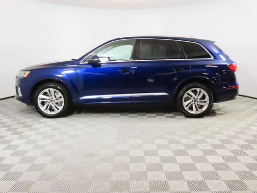 2023 Audi Q7 45 Premium