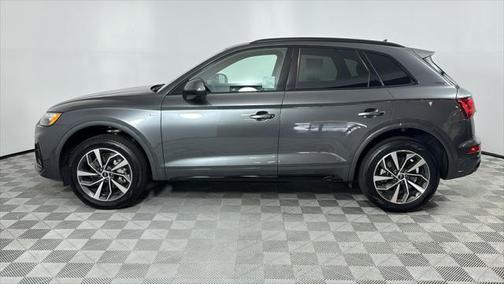 2024 Audi Q5 Premium 45 TFSI S line quattro