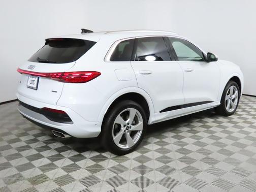 2025 Audi Q5 Premium Plus TFSI quattro S tronic