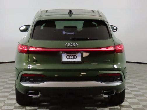 2025 Audi Q5 Prestige TFSI quattro S tronic