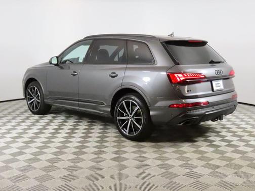 2026 Audi Q7 45 Premium Plus
