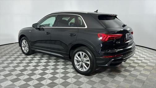 2022 Audi Q3 Premium 45 TFSI S line quattro Tiptronic