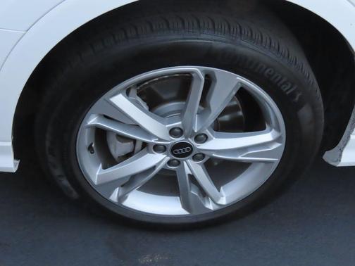 2023 Audi Q3 45 S line Premium Plus