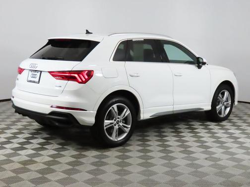 2023 Audi Q3 45 S line Premium Plus