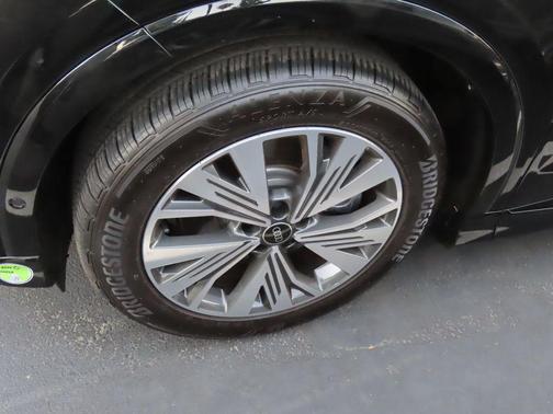 2023 Audi Q4 e-tron Premium Plus 40 RWD