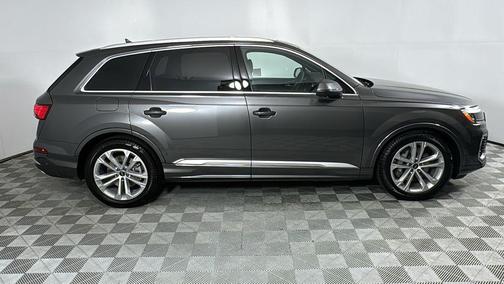 2025 Audi Q7 55 Prestige