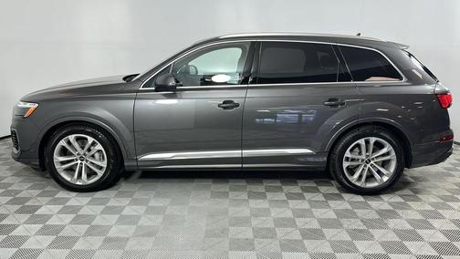 2025 Audi Q7 55 Prestige