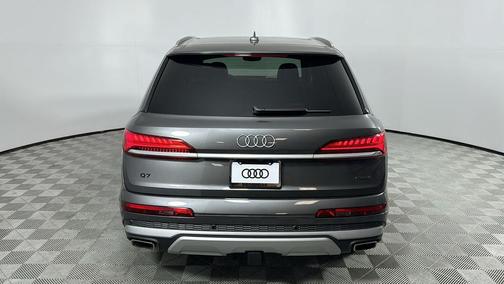2025 Audi Q7 55 Prestige