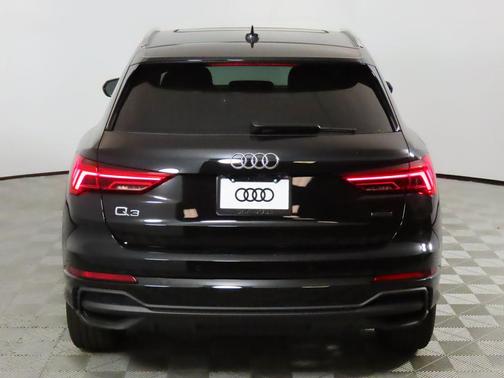 2025 Audi Q3 45 S line Premium Plus