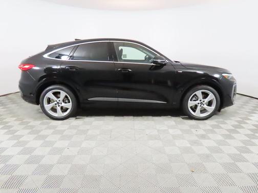 2025 Audi Q5 Prestige TFSI quattro S tronic