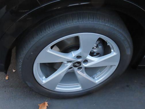 2025 Audi Q5 Prestige TFSI quattro S tronic