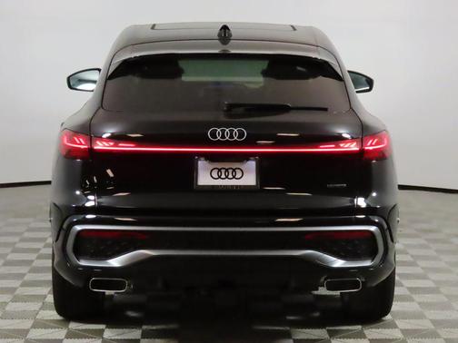 2025 Audi Q5 Prestige TFSI quattro S tronic