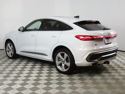 2025 Audi Q5 Prestige TFSI quattro S tronic