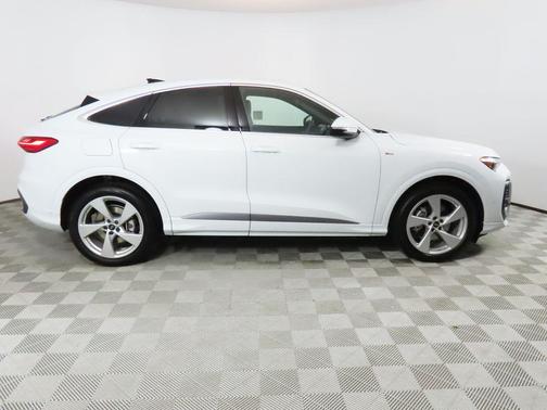 2025 Audi Q5 Prestige TFSI quattro S tronic