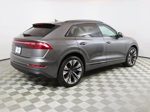 2025 Audi Q8 55 Prestige