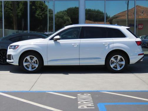 2023 Audi Q7 Premium Plus 45 TFSI quattro Tiptronic