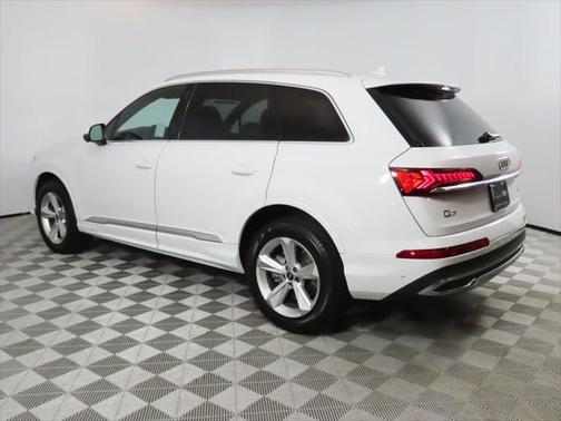 2023 Audi Q7 Premium Plus 45 TFSI quattro Tiptronic