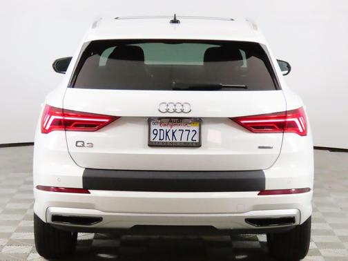 2022 Audi Q3 40 Premium Plus