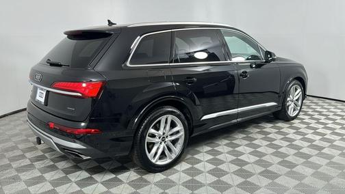 2025 Audi Q7 55 Prestige