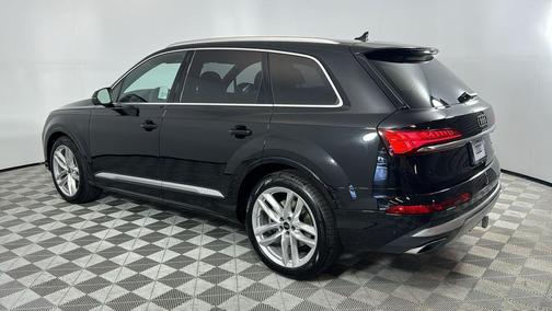 2025 Audi Q7 55 Prestige