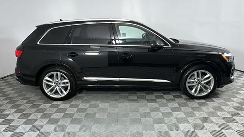2025 Audi Q7 55 Prestige