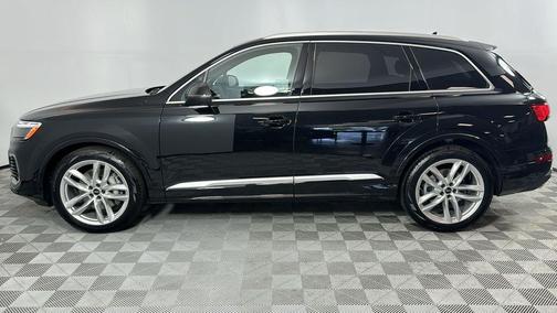 2025 Audi Q7 55 Prestige