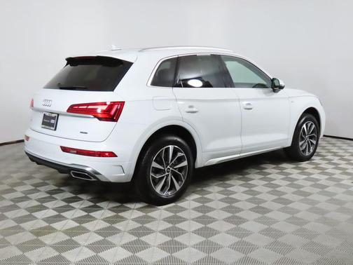 2025 Audi Q5 45 S line Premium Plus