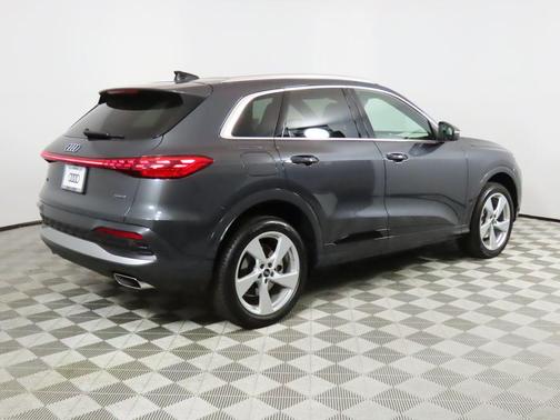 2025 Audi Q5 Premium Plus TFSI quattro S tronic