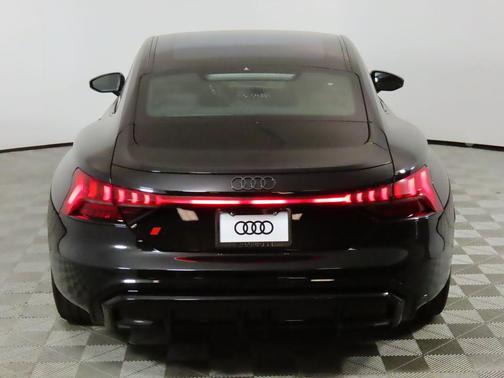 2026 Audi S e-tron GT Prestige quattro