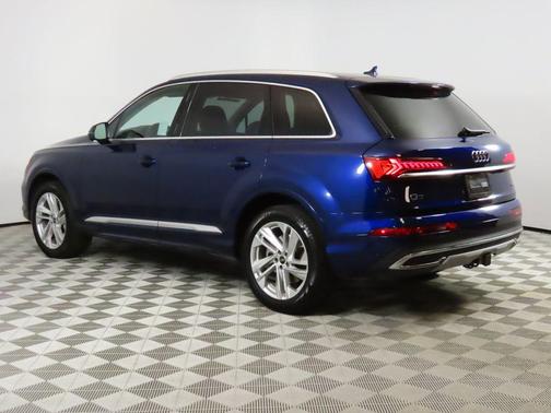 2023 Audi Q7 Premium 45 TFSI quattro Tiptronic