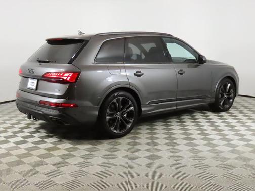 2025 Audi Q7 55 Premium Plus