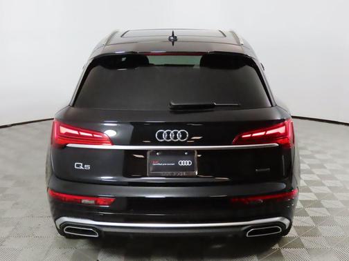 2025 Audi Q5 45 S line Premium Plus