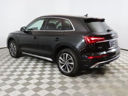 2025 Audi Q5 45 S line Premium Plus