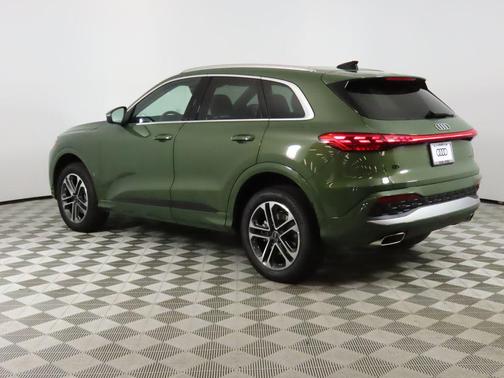 2025 Audi Q5 Premium TFSI quattro S tronic