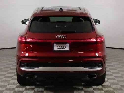 2025 Audi Q5 Prestige TFSI quattro S tronic