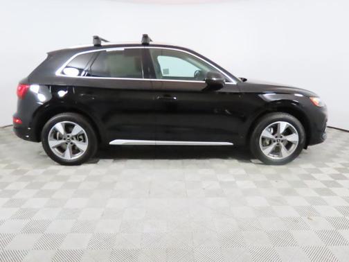 2023 Audi Q5 40 Premium