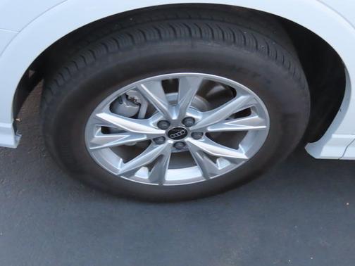 2025 Audi Q3 45 S line Premium Plus