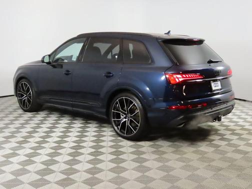 2025 Audi Q7 55 Prestige