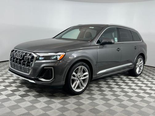 2025 Audi Q7 55 Premium Plus