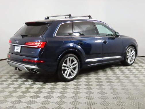 2025 Audi Q7 55 Prestige