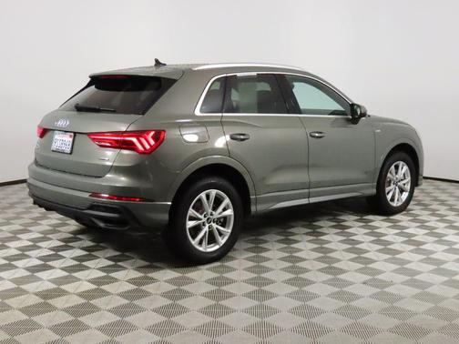 2025 Audi Q3 45 S line Premium Plus